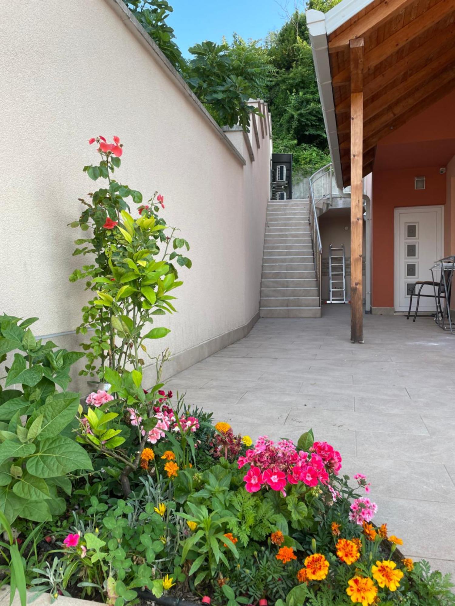 Apartments Enigma - With Private Parking Mostar Kültér fotó