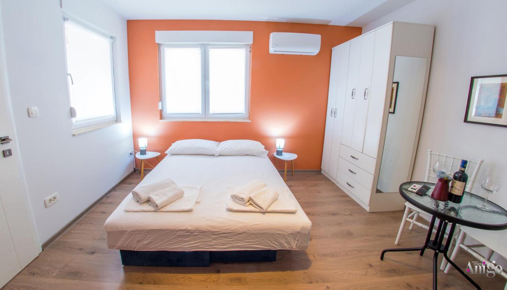 Apartments Enigma - With Private Parking Mostar Kültér fotó